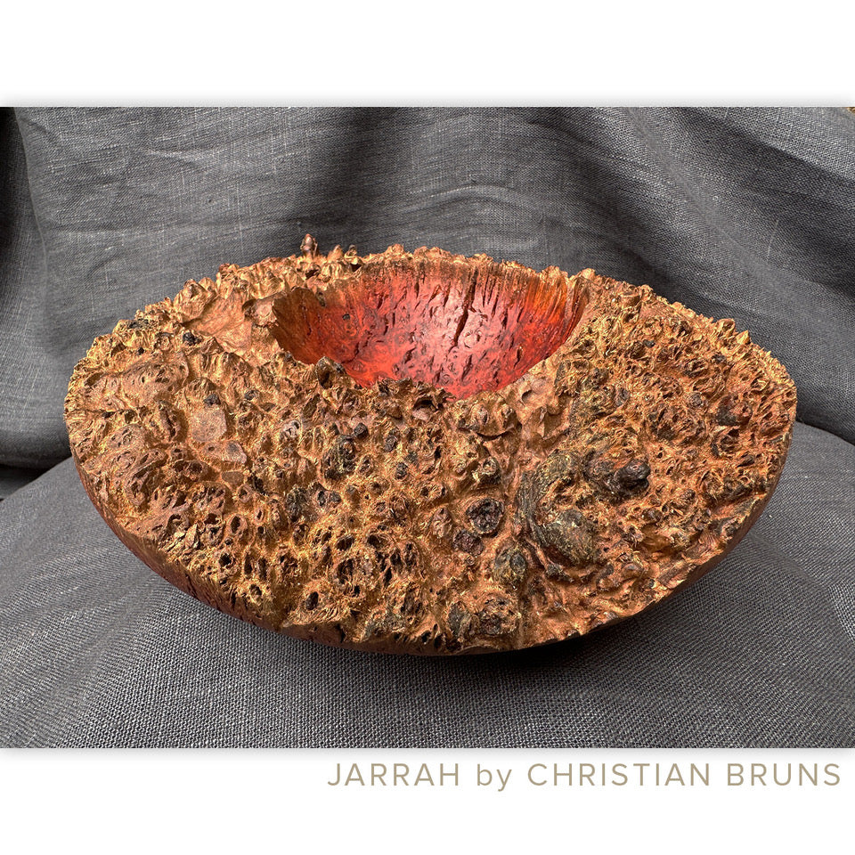 Gedrechselte Schale aus Jarrah-Holz